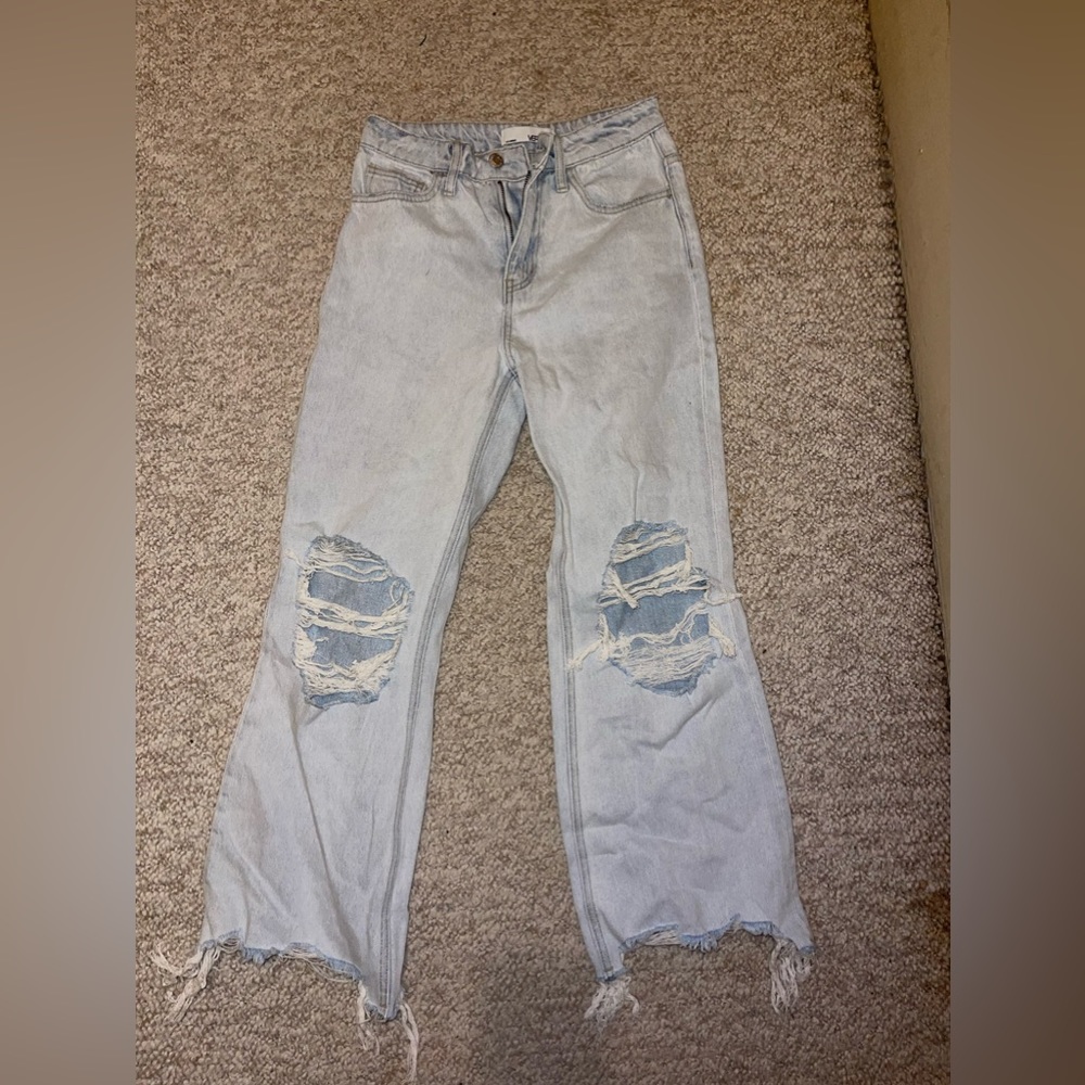 Vervet Size 24 Ripped Jeans